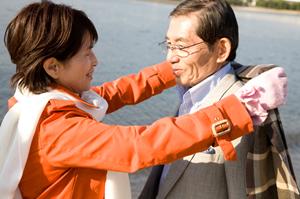 スタイリッシュで機能的！おすすめの折りたたみ日傘でUV対策を完璧に